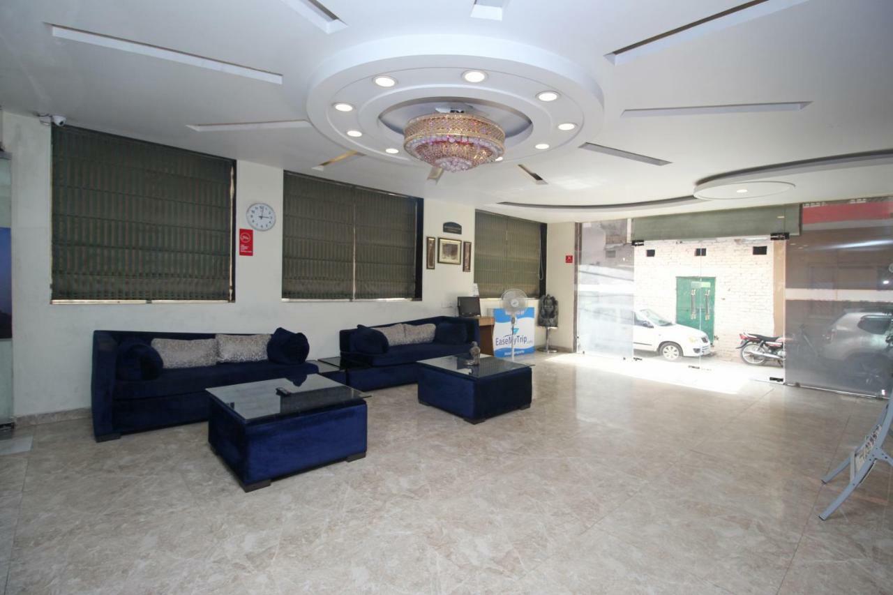 Hotel Airport City Nova Deli Exterior foto